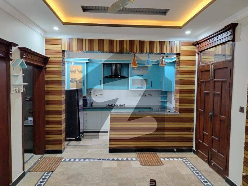 چک شہزاد اسلام آباد میں 4 کمروں کا 5 مرلہ مکان 2.6 کروڑ میں برائے فروخت۔