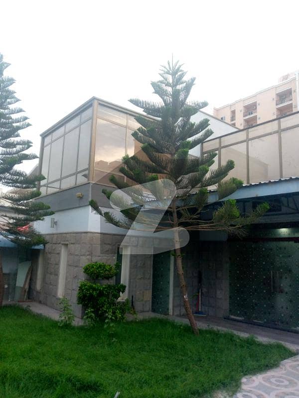 کلفٹن ۔ بلاک 8 کلفٹن,کراچی میں 10 کمروں کا 1 کنال مکان 5.8 لاکھ میں کرایہ پر دستیاب ہے۔