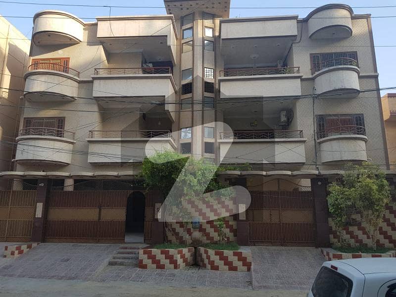 Upper Portion Available For Sale In Block 7 Gulstan-johar At Main University Road