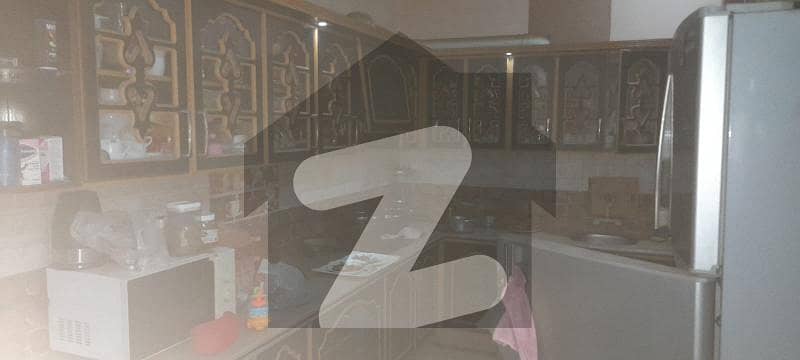 سرجانی ٹاؤن - سیکٹر 5 ای سُرجانی ٹاؤن,گداپ ٹاؤن,کراچی میں 6 کمروں کا 10 مرلہ مکان 2.5 کروڑ میں برائے فروخت۔