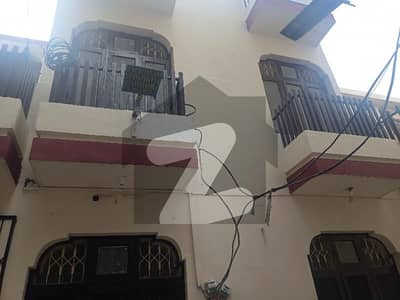اچھرہ لاہور میں 7 کمروں کا 7 مرلہ مکان 2.5 کروڑ میں برائے فروخت۔