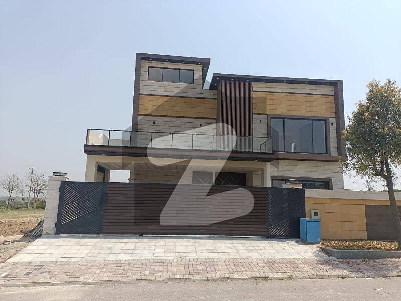 Top City 10 Marla Double Storey House For Sale
