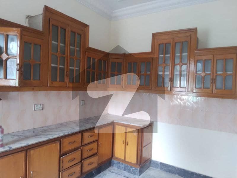 10 Marla House For Sale In J-4 Hayatabad Phase-2 Peshawar