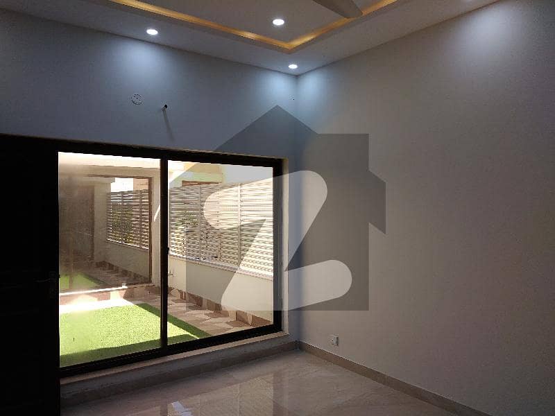 Ideal 10 Marla House Available In Paragon City, Paragon City Paragon