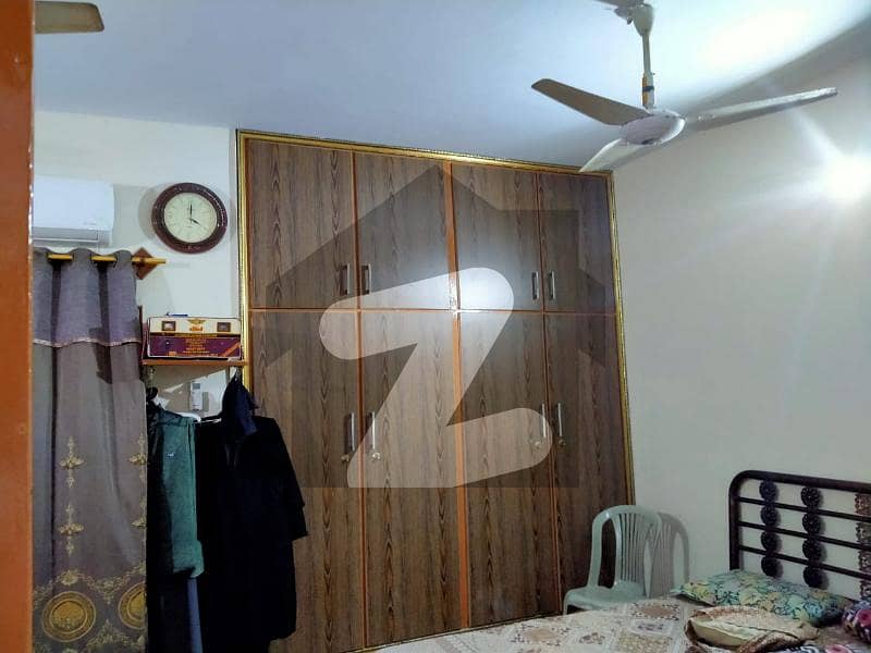 نارتھ کراچی ۔ سیکٹر 11اے نارتھ کراچی کراچی میں 3 کمروں کا 10 مرلہ مکان 3.1 کروڑ میں برائے فروخت۔