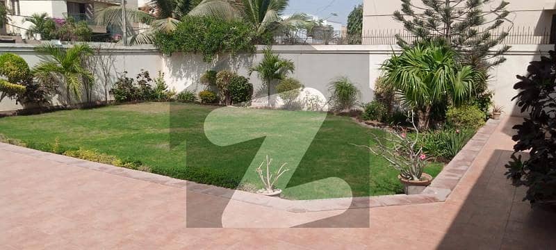 Chance Deal 1000 Square Yards 7 Bedrooms Bungalow Ground Plus One Is Available For Sale In Dha Phase 6 Kiyababan E Muslim Streets Between Hafiz And Shaheen