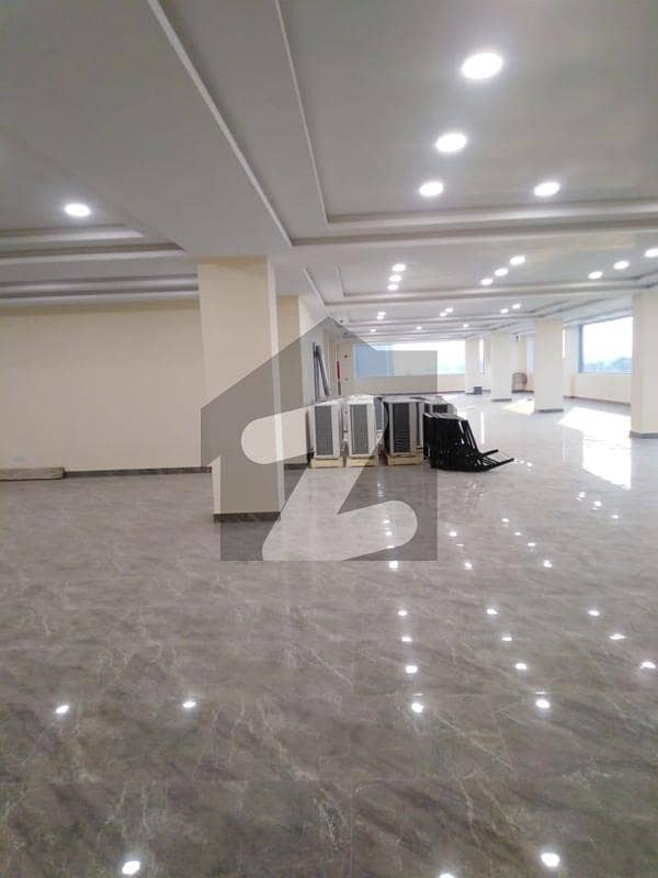 13 Marla Commercial Building Is Available For Sale In Lawrence Road In Front Of Lahore Zoo