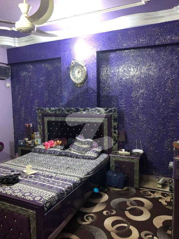 ناظم آباد کراچی میں 2 کمروں کا 3 مرلہ فلیٹ 60 لاکھ میں برائے فروخت۔