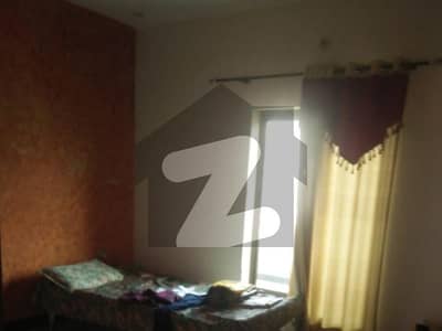 4 Marla Room For rent In Susan Road