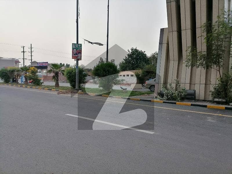 Buying A Residential Plot In Faisalabad? FDA City Block C4, FDA City