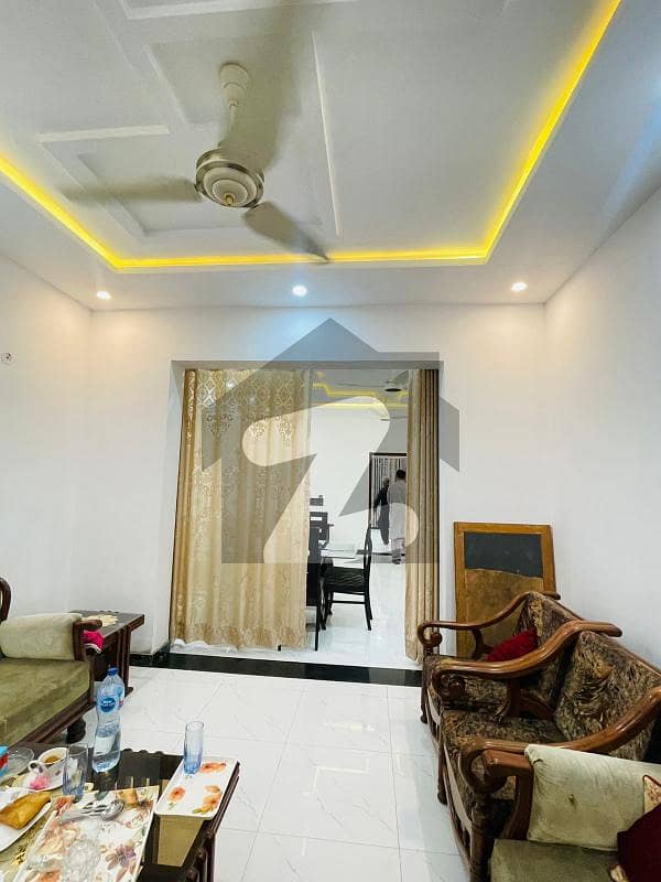 10 Marla Lower Portion For Rent In DD Block Bahria Town Lahore