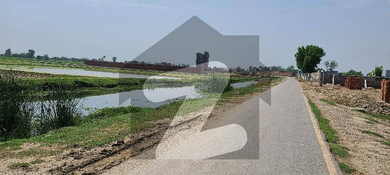پنڈوکے لاہور میں 16 کنال صنعتی زمین 7.2 کروڑ میں برائے فروخت۔
