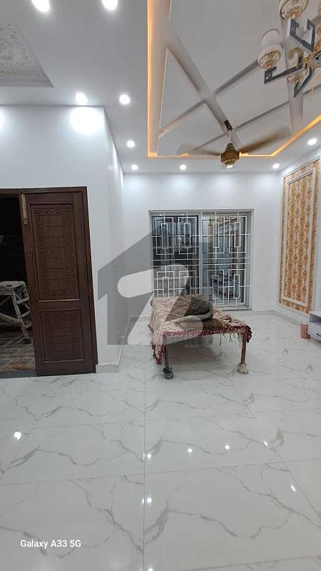 پنجاب کوآپریٹو ہاؤسنگ ۔ بلاک ایف پنجاب کوآپریٹو ہاؤسنگ سوسائٹی لاہور میں 3 کمروں کا 3 مرلہ مکان 1.75 کروڑ میں برائے فروخت۔