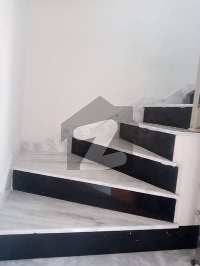 10 Marla Upper Portion For Rent In Bahria Town Phase 8 E Block