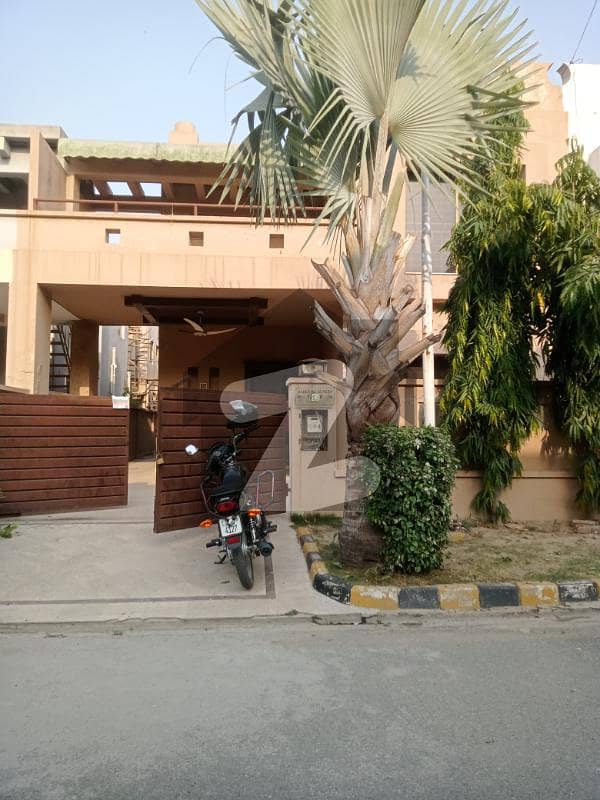 Beautiful Low Price 4 Bedrooms House Available For Sale in Pace Wood Lands Society Lahore