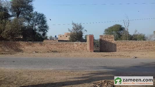 Plot For Sale In Makhdoom Pur Pahoran City Towards Adda Khaliq Abad 4 Km From M4 Motorway Interchange