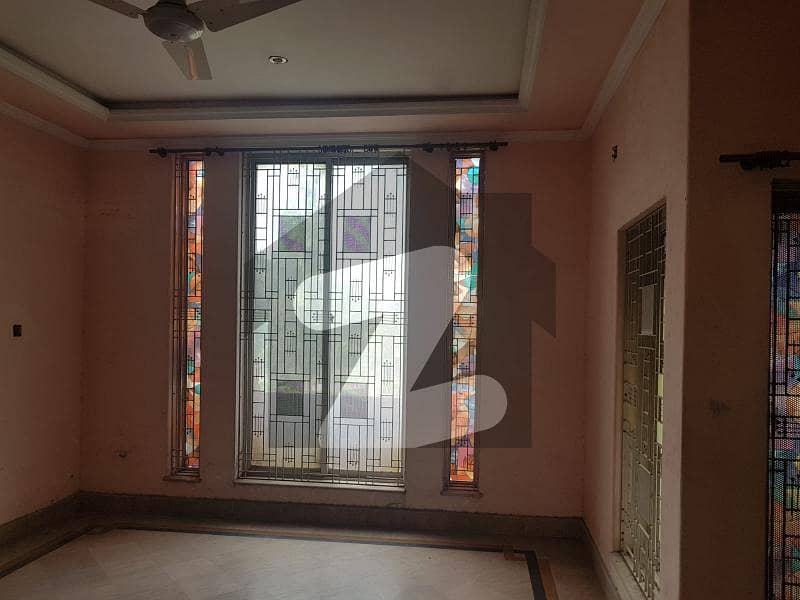 ویلینشیاء ۔ بلاک ای ویلینشیاء ہاؤسنگ سوسائٹی,لاہور میں 7 کمروں کا 1 کنال مکان 1.95 لاکھ میں کرایہ پر دستیاب ہے۔