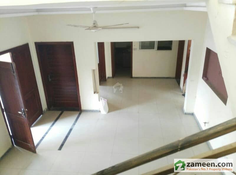 Boys Hostel In E-11 With Pick & Drop - Room For Rent