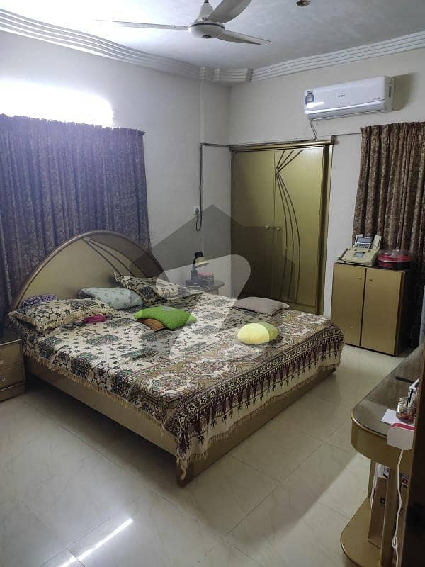 گارڈن ایسٹ جمشید ٹاؤن,کراچی میں 4 کمروں کا 9 مرلہ فلیٹ 4.25 کروڑ میں برائے فروخت۔