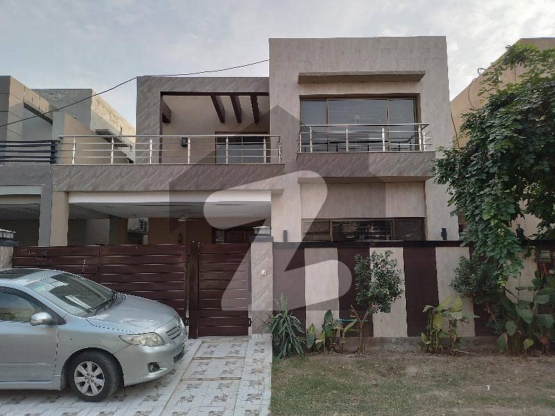 A House Of 8 Marla In Lahore