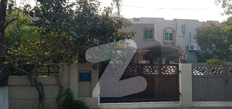 ایڈن ایوینیو ایڈن لاہور میں 3 کمروں کا 8 مرلہ مکان 85 ہزار میں کرایہ پر دستیاب ہے۔
