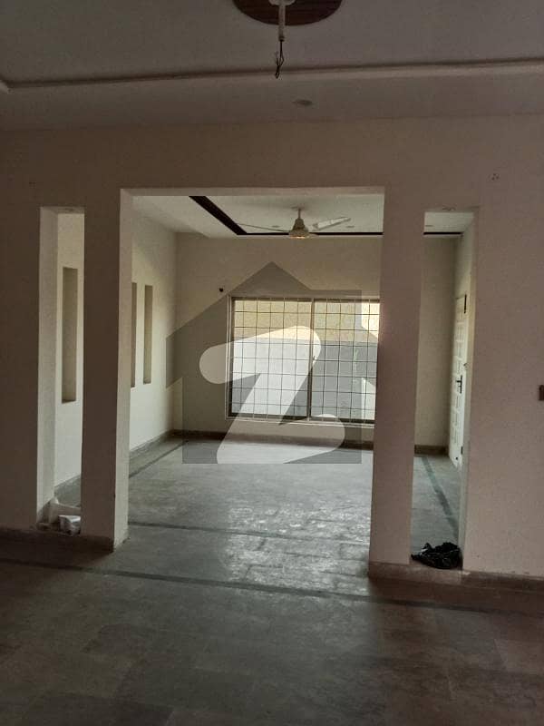 10 marla ground floor portion for rent in good location hot location