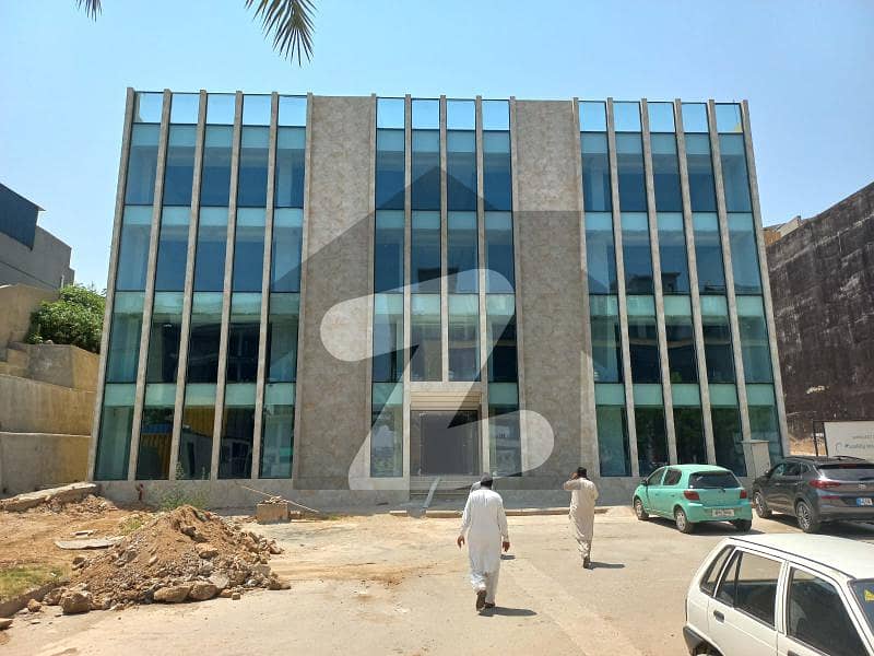 بحریہ انٹلیکچول ویلج بحریہ ٹاؤن راولپنڈی,راولپنڈی میں 1 کنال عمارت 10.85 ارب میں برائے فروخت۔