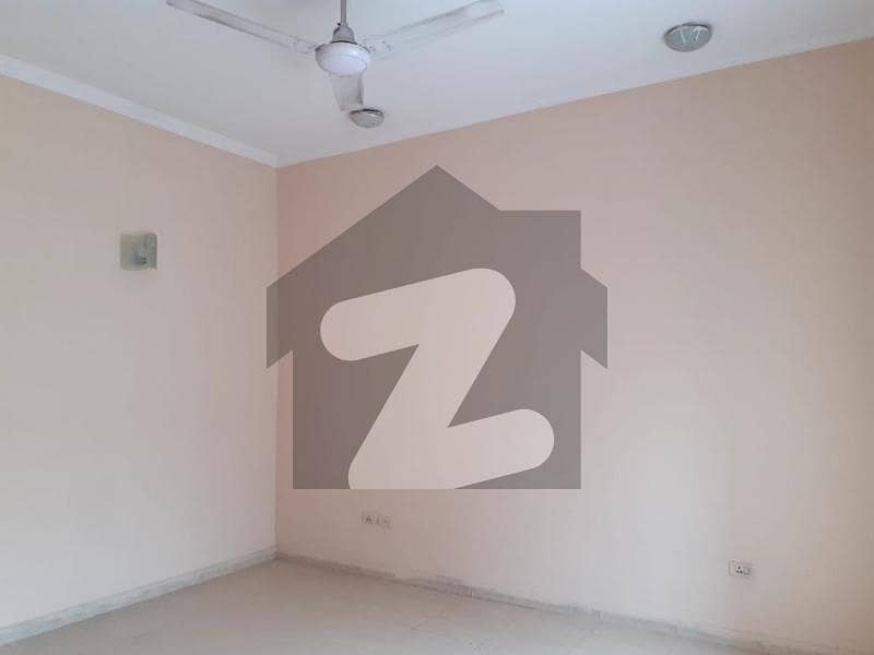 8 Marla Upper Portion For Rent In Bahria Town Lahore