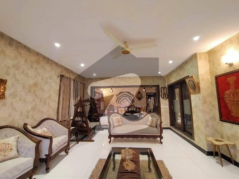 28 Marla Meadowes Villas House For Sale In Bahria Town Lahore