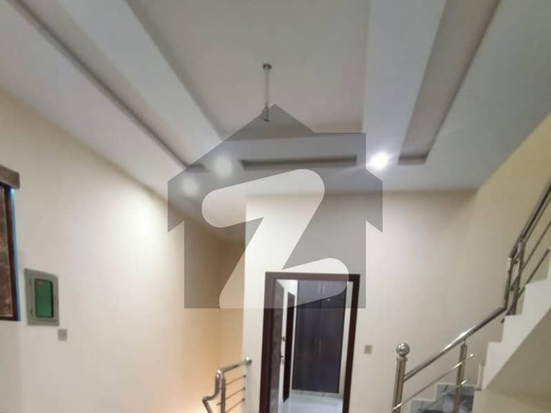 Perfect 2.5 Marla House In Gulberg Valley For sale