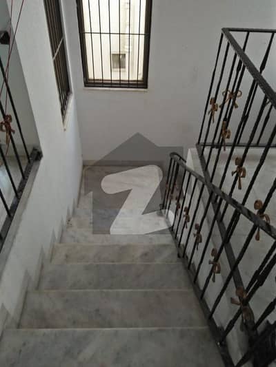 Dha Lahore Phase 4 Block Bb 1 Kanal Upper Portion For Rent