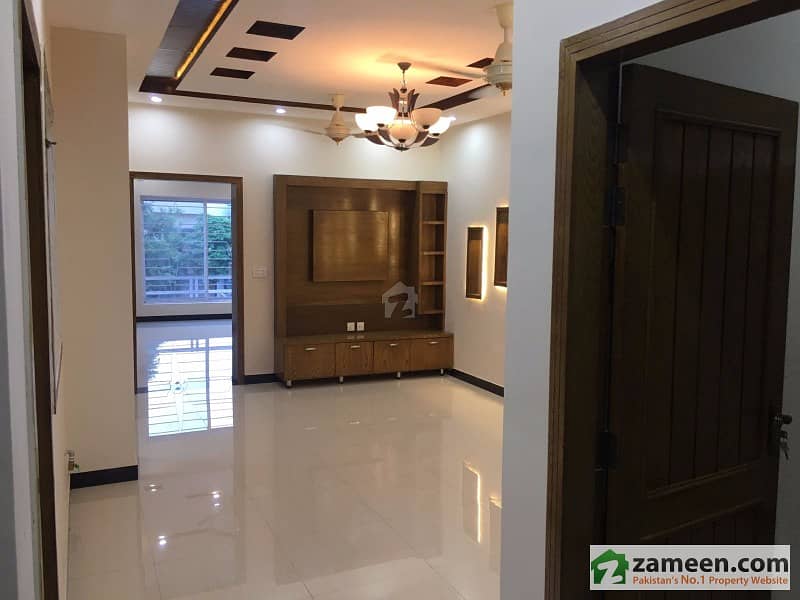 Suite For Sale In A Mall On GT Road With Guaranteed Return On Investment