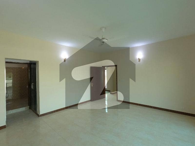 Buy A 2400 Square Feet Flat For sale In Askari 3