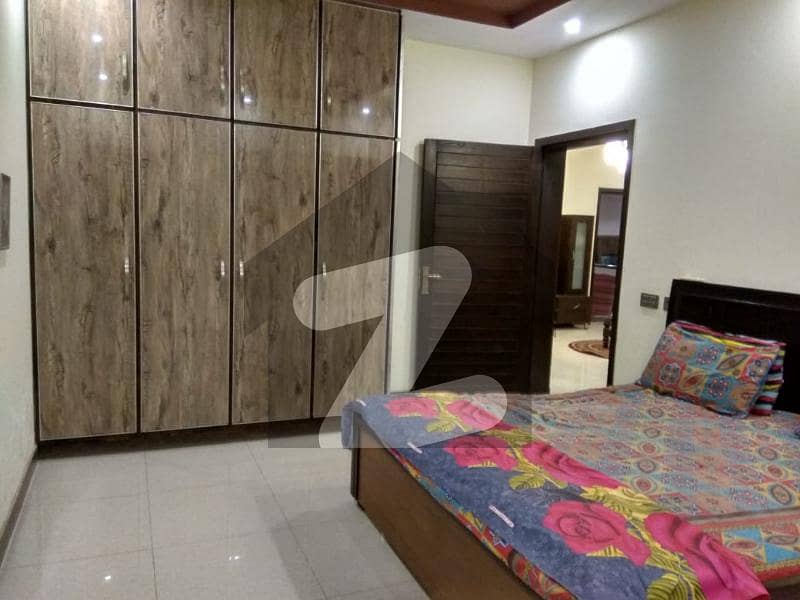 ماڈل ٹاؤن ایکسٹینشن ماڈل ٹاؤن,لاہور میں 3 کمروں کا 5 مرلہ مکان 80.0 ہزار میں کرایہ پر دستیاب ہے۔