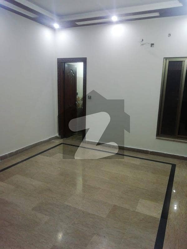 سمن آباد لاہور میں 3 کمروں کا 6 مرلہ زیریں پورشن 36 ہزار میں کرایہ پر دستیاب ہے۔