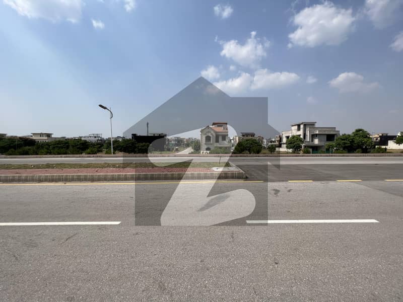 5 Marla Commercial Plot For Sale In Bahria Town Phase 8, Ring Road.