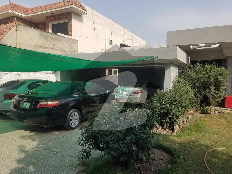 2 Kanal Beautiful House For Sale Available In Phase 1 M Block