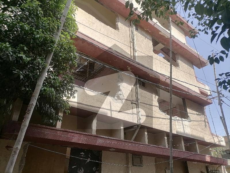 ناظم آباد 3 - بلاک اے ناظم آباد 3 ناظم آباد کراچی میں 2 کمروں کا 3 مرلہ فلیٹ 70 لاکھ میں برائے فروخت۔
