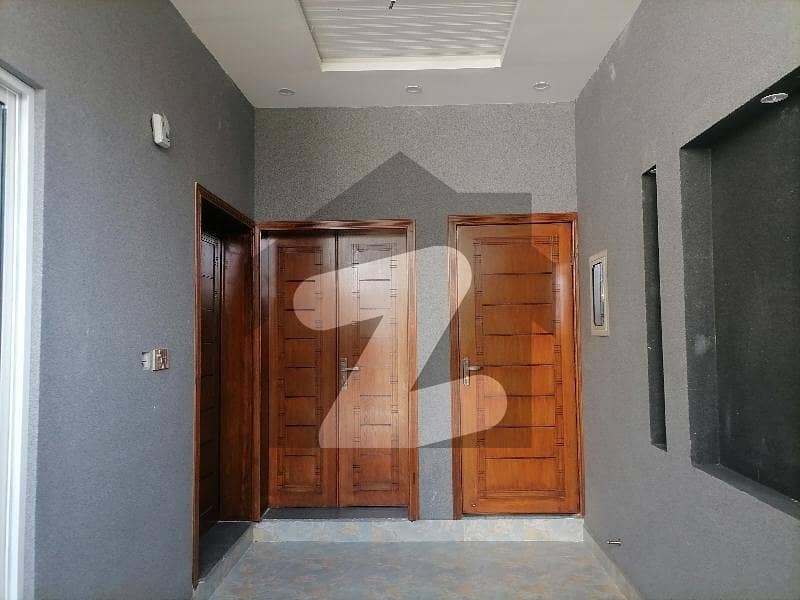 ہائی کورٹ سوسائٹی فیز 2 ہائی کورٹ سوسائٹی لاہور میں 3 کمروں کا 4 مرلہ مکان 1.3 کروڑ میں برائے فروخت۔