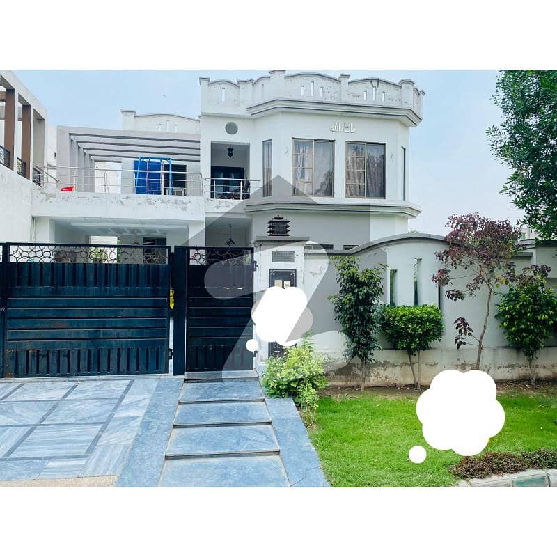 سکھ چین گارڈنز لاہور میں 5 کمروں کا 1 کنال مکان 5.35 کروڑ میں برائے فروخت۔
