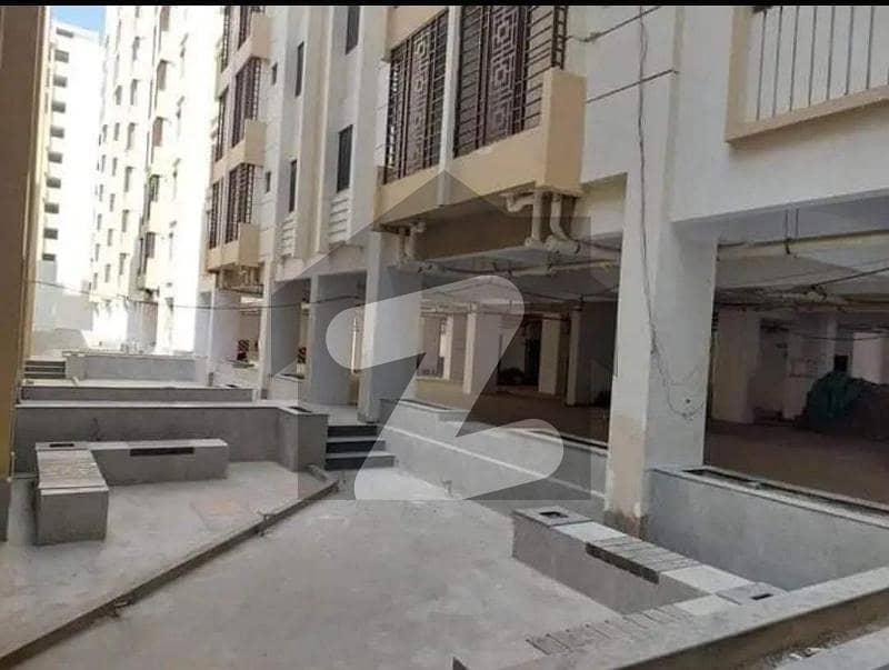 جناح ایونیو کراچی میں 2 کمروں کا 3 مرلہ فلیٹ 68 لاکھ میں برائے فروخت۔