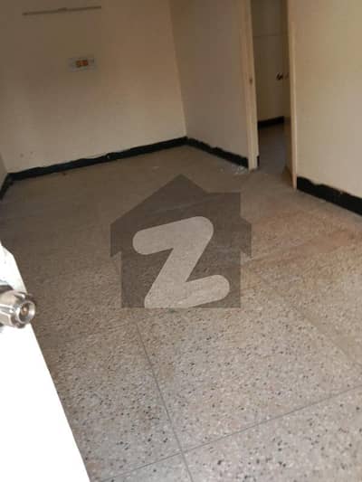Jawad towar opposite 2 bedroom available for rent