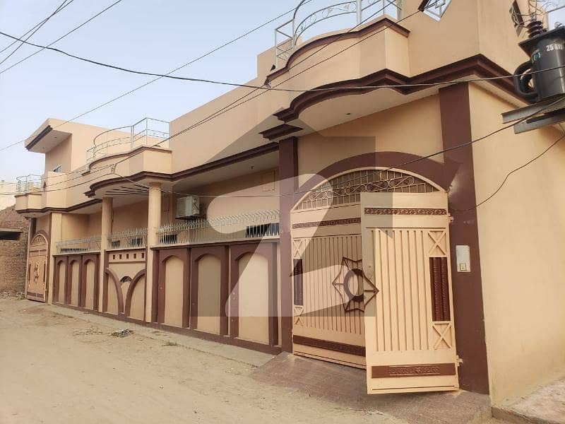 10 Marla House For sale Is Available In Farid Town