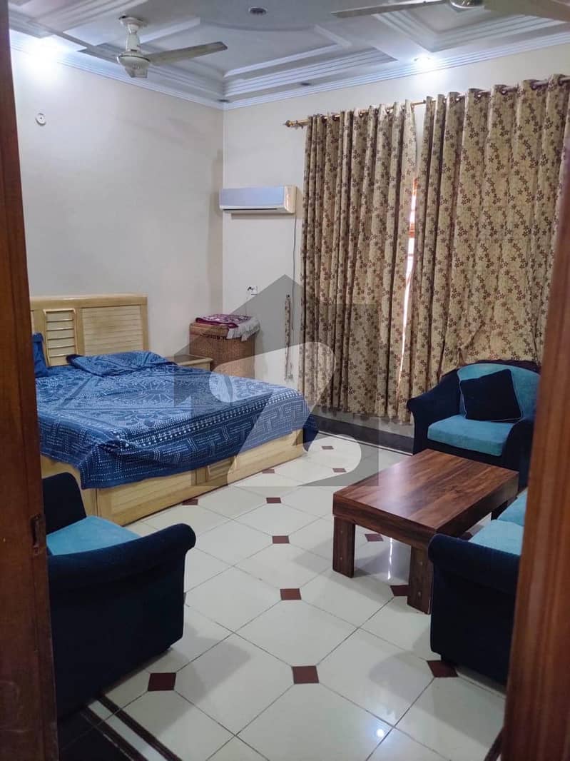 GulistaneJauhar Block 2 House Sized 240 Square Yards For sale