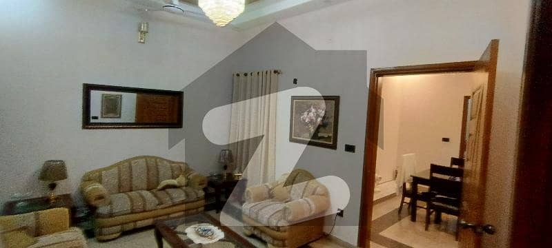 گلستانِِ جوہر ۔ بلاک 3 گلستانِ جوہر کراچی میں 3 کمروں کا 7 مرلہ بالائی پورشن 1.5 کروڑ میں برائے فروخت۔