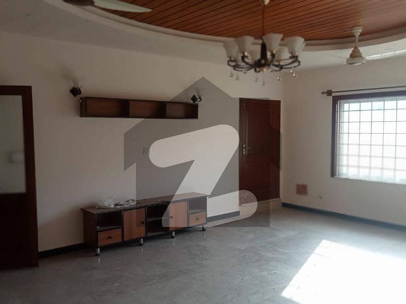 New Kanal House For Sale E11/4, E11, Islamabad ID44507342