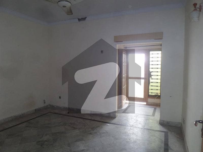 1113 Square Yards House For sale In F-6/4 Islamabad