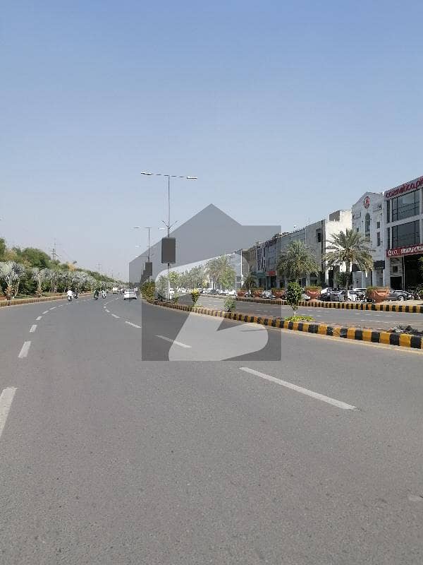 Highly-coveted 8 Marla Commercial Plot Is Available In DHA Phase 7 - CCA 4 For sale