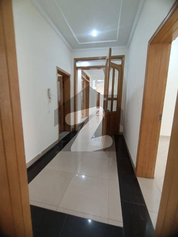 50x90 Ground Portion Available For Rent In G13 Islamabad G13