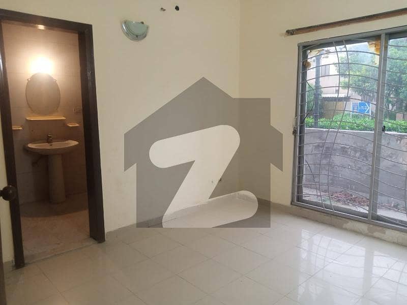 5 Marla Lower Portion Available For Rent In Dream Garden Lahore